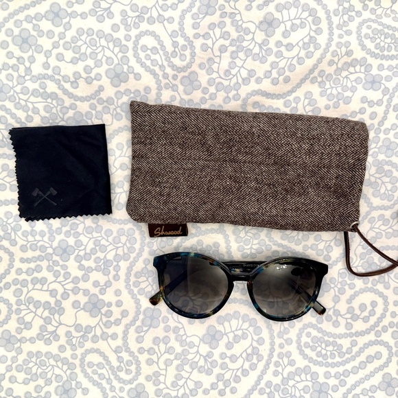 Brand New Shwood Bailey Sunglasses With Bag